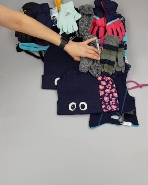 Фотография  247 - Шапки, шарфы, перчатки детские СТОК#3 кг, ЛОТ №2452 оптом в Петрозаводске и Карелии