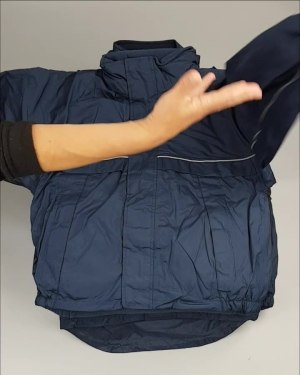 Фотография  337 - Куртки СПОРТ СТОК дети#10 кг , Лот№ 2642 оптом в Петрозаводске и Карелии