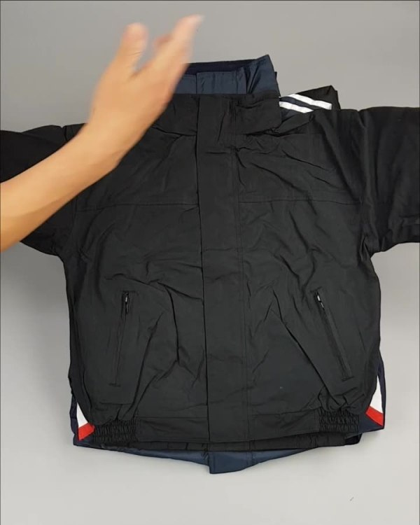 Фотография  860 - Куртки СПОРТ СТОК дети#10 кг , Лот№ 2643 оптом в Петрозаводске и Карелии