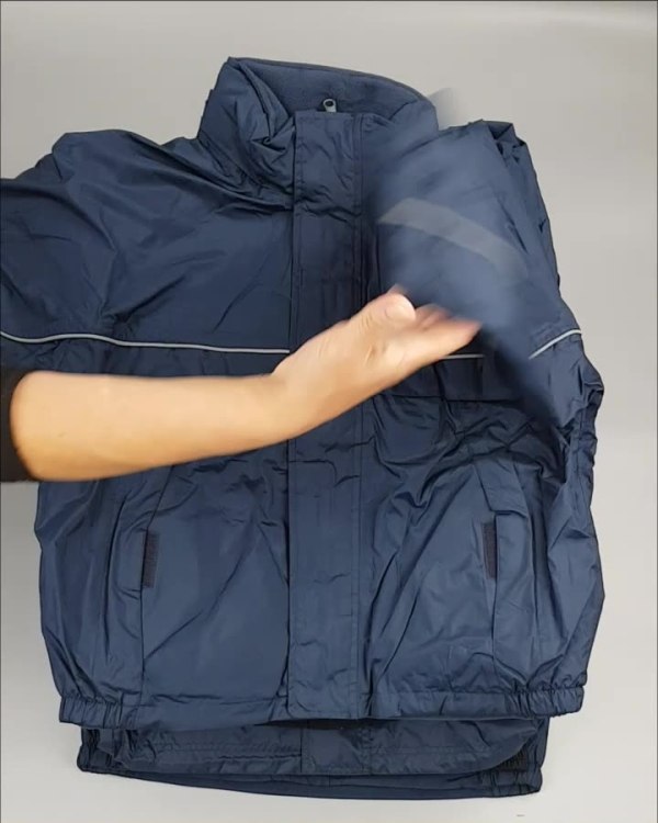 Фотография  935 - Куртки СПОРТ СТОК дети#10 кг , Лот№ 2644 оптом в Петрозаводске и Карелии