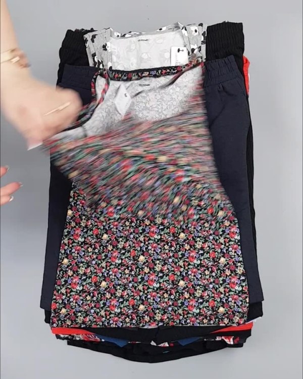 Фотография  784 - CALZEDONIA лето mix#50 шт, ЛОТ №4073 оптом в Петрозаводске и Карелии