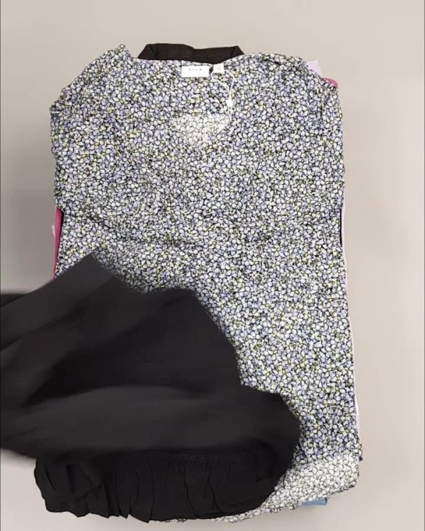 Фотография  487 - VILA Summer mix#15 кг, ЛОТ №4357 оптом в Петрозаводске и Карелии