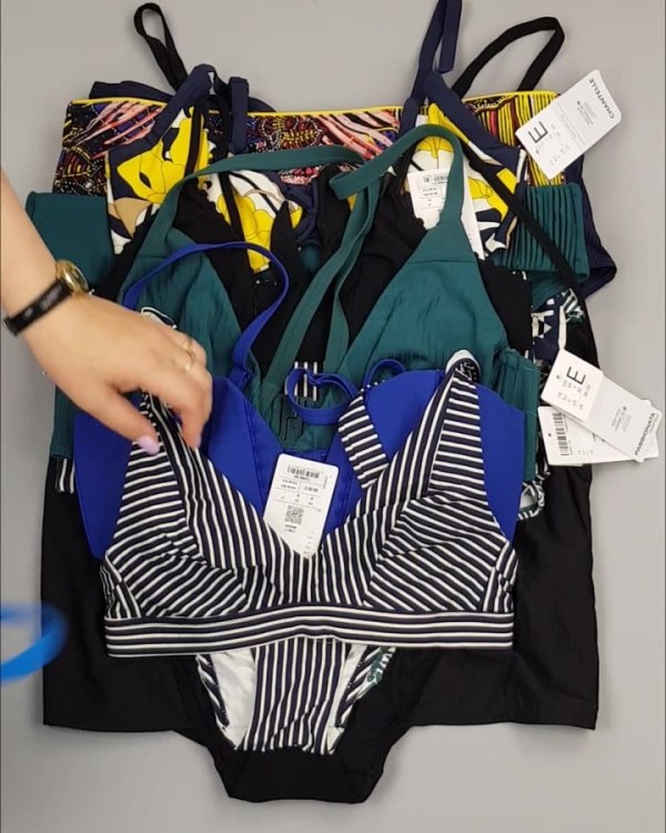 Фотография  430 - Купальники Chantelle#30 шт, ЛОТ №4410 оптом в Петрозаводске и Карелии