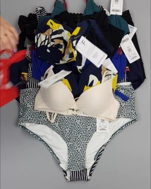 Фотография  394 - Купальники Chantelle#23 шт, ЛОТ №4412 оптом в Петрозаводске и Карелии