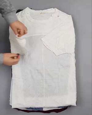 Фотография  843 - Блузки Корея#20 шт, ЛОТ №5621 оптом в Петрозаводске и Карелии