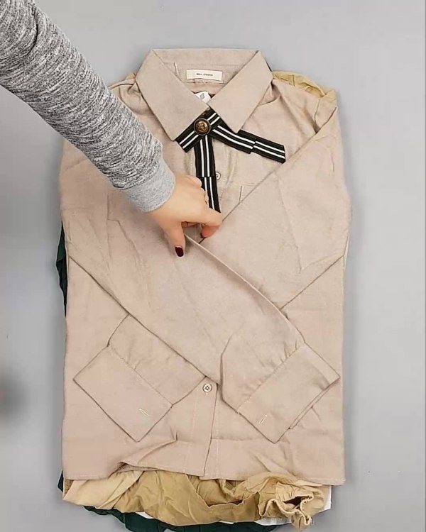 Фотография  384 - Блузки Корея#20 шт, ЛОТ №5622 оптом в Петрозаводске и Карелии