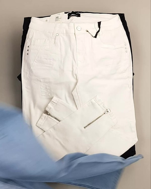 Фотография  111 - Джинсы DK Company 022024#10 кг, ЛОТ №5947 оптом в Петрозаводске и Карелии