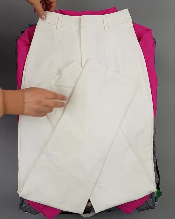 Фотография  696 - Англия СТОК лето#15 кг, ЛОТ №6003 оптом в Петрозаводске и Карелии