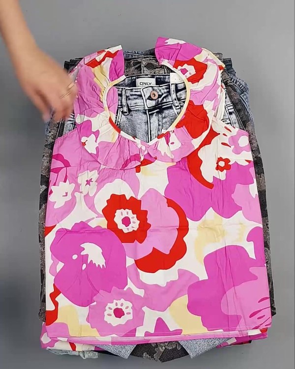 Фотография  290 - BESTSELLER WOMEN Summer mix#15 кг, ЛОТ №6020 оптом в Петрозаводске и Карелии