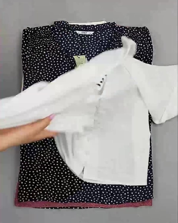 Фотография  138 - Блузки Bestseller 44#5 кг, ЛОТ №6082 оптом в Петрозаводске и Карелии