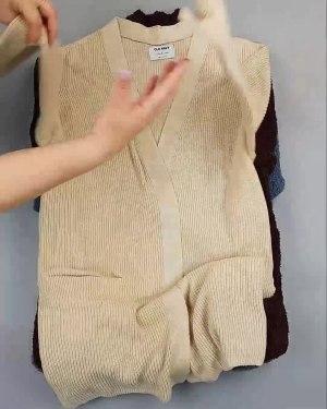 Фотография  935 - Кардиганы СТОК CAN#10 кг, ЛОТ №6474 оптом в Петрозаводске и Карелии