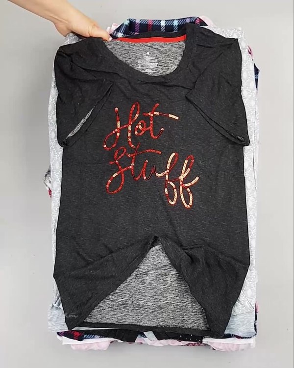 Фотография  605 - Домашняя одежда CAN#10 кг, ЛОТ №6482 оптом в Петрозаводске и Карелии