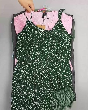 Фотография  971 - Платья Bestseller 44#5 кг, ЛОТ №6538 оптом в Петрозаводске и Карелии