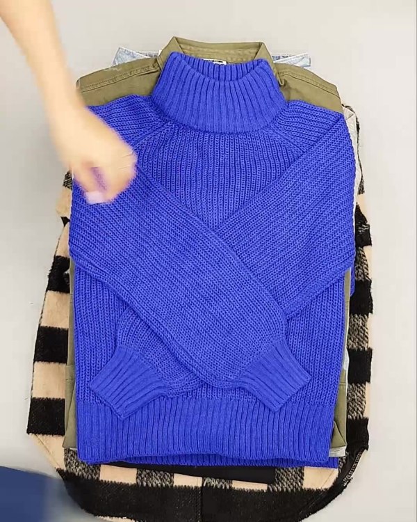 Фотография  347 - PIECES+NOISY MAY mix 074#15 кг, ЛОТ №6556 оптом в Петрозаводске и Карелии