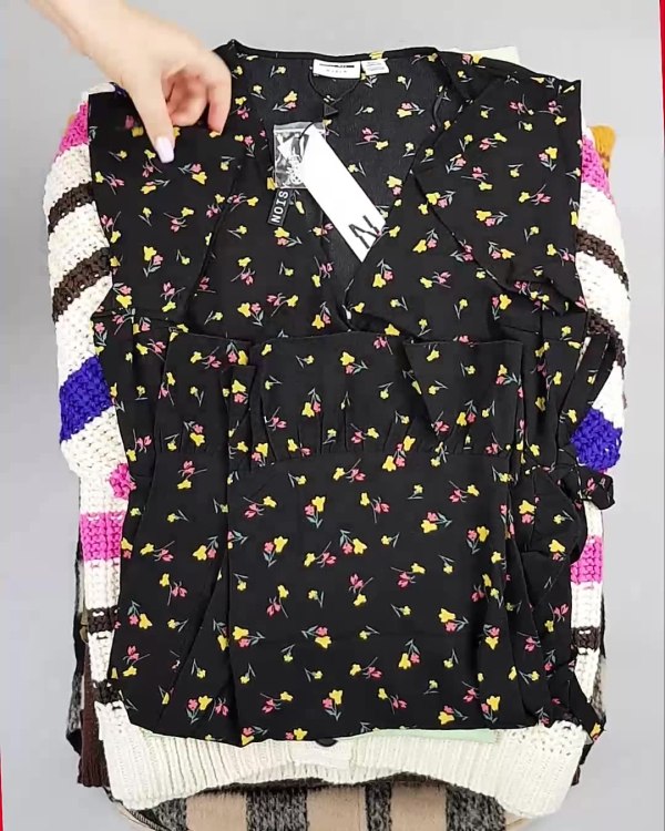 Фотография  525 - PIECES+NOISY MAY mix 074#15 кг, ЛОТ №6559 оптом в Петрозаводске и Карелии