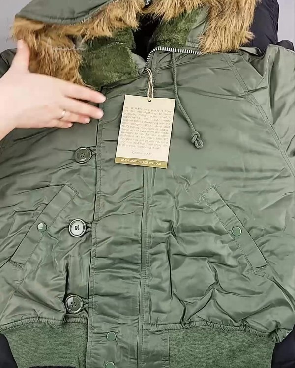 Фотография  662 - Верхняя одежда Англия СТОК #10 кг, ЛОТ №6727 оптом в Петрозаводске и Карелии