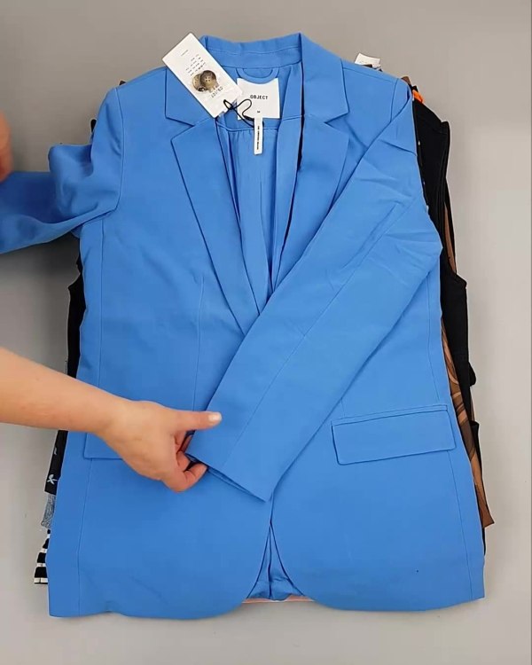 Фотография  216 - ДАНИЯ Summer mix 24#15 кг, ЛОТ №6730 оптом в Петрозаводске и Карелии