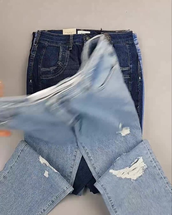 Фотография  381 - Джинсы женские Дания#10 кг, ЛОТ №6762 оптом в Петрозаводске и Карелии