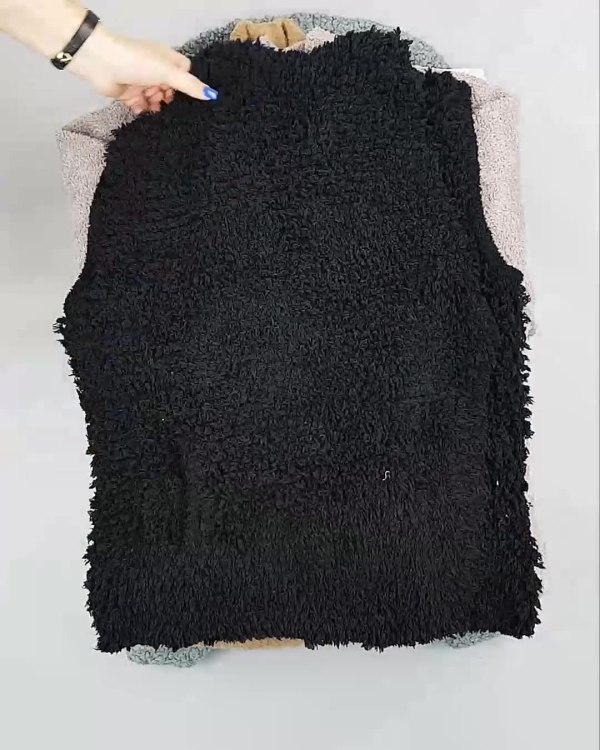 Фотография  305 - Кардиганы СТОК CAN#10 кг, ЛОТ №6887 оптом в Петрозаводске и Карелии