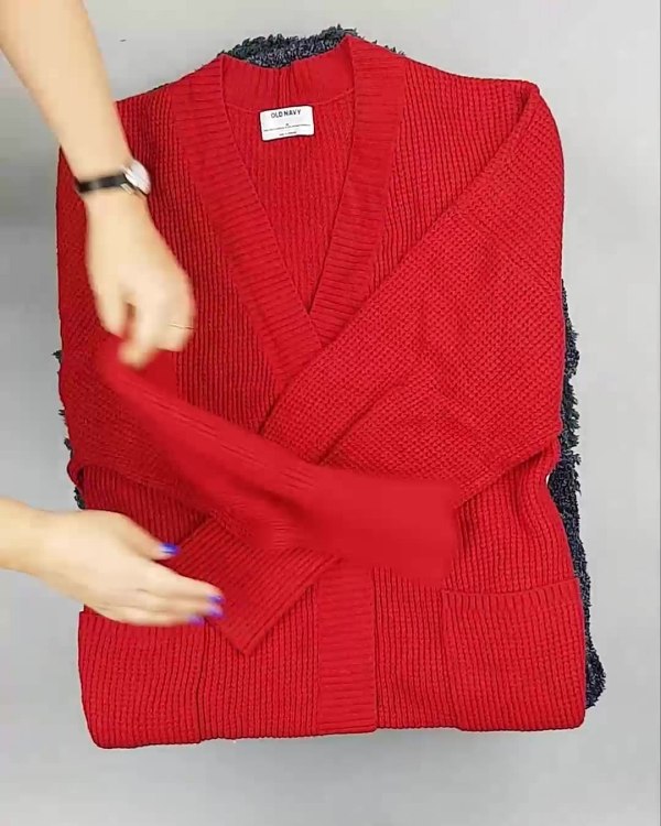 Фотография  865 - Кардиганы СТОК CAN#10 кг, ЛОТ №6888 оптом в Петрозаводске и Карелии