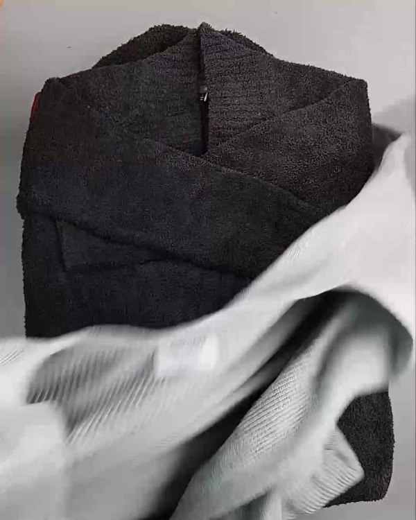 Фотография  137 - Кардиганы СТОК CAN#10 кг, ЛОТ №6888 оптом в Петрозаводске и Карелии