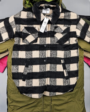 Купить Верхняя одежда BESTSELLER Дания#12 кг, ЛОТ №5189 оптом в Петрозаводске и Карелии