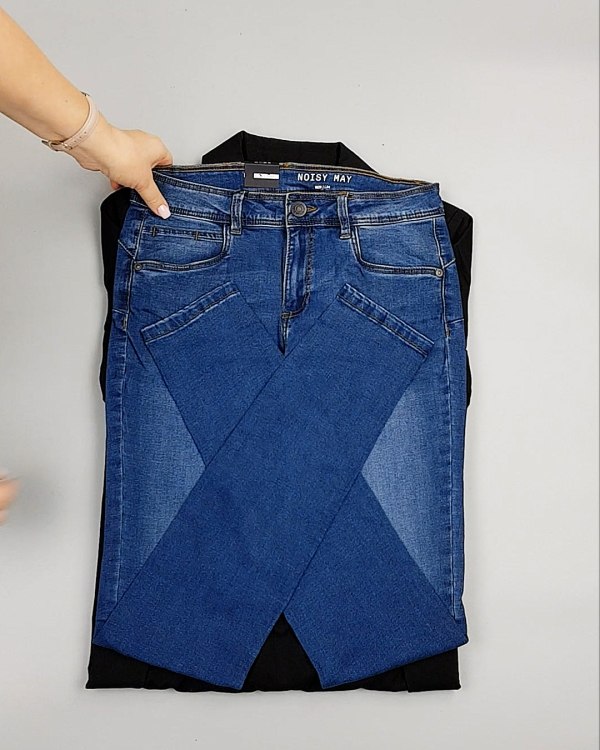 Фотография  213 - NOISY MAY Winter mix 104#15 кг, ЛОТ №7140 оптом в Петрозаводске и Карелии