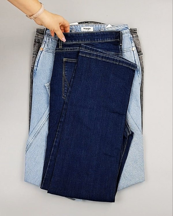 Фотография  972 - Джинсы WRANGLER м/ж#8,1 кг, ЛОТ №7011 оптом в Петрозаводске и Карелии