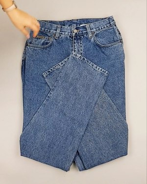 Фотография  775 - Джинсы CALVIN KLEIN муж #8,1 кг, ЛОТ №7022 оптом в Петрозаводске и Карелии