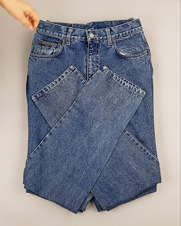 Фотография  408 - Джинсы CALVIN KLEIN муж #8,1 кг, ЛОТ №7022 оптом в Петрозаводске и Карелии