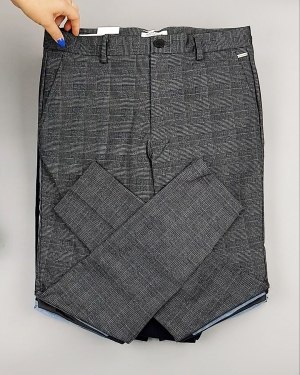 Фотография  484 - Брюки + джинсы JACK JONES 094#10 кг, ЛОТ №6963 оптом в Петрозаводске и Карелии