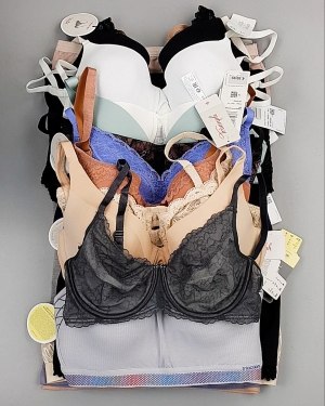 Фотография  669 - Нижнее белье TRIUMPH 104#33 шт, ЛОТ №7136 оптом в Петрозаводске и Карелии