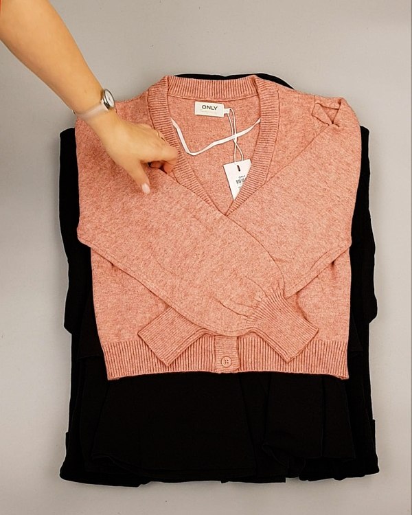 Фотография  574 - ONLY Winter mix 104#15 кг, ЛОТ №7182 оптом в Петрозаводске и Карелии