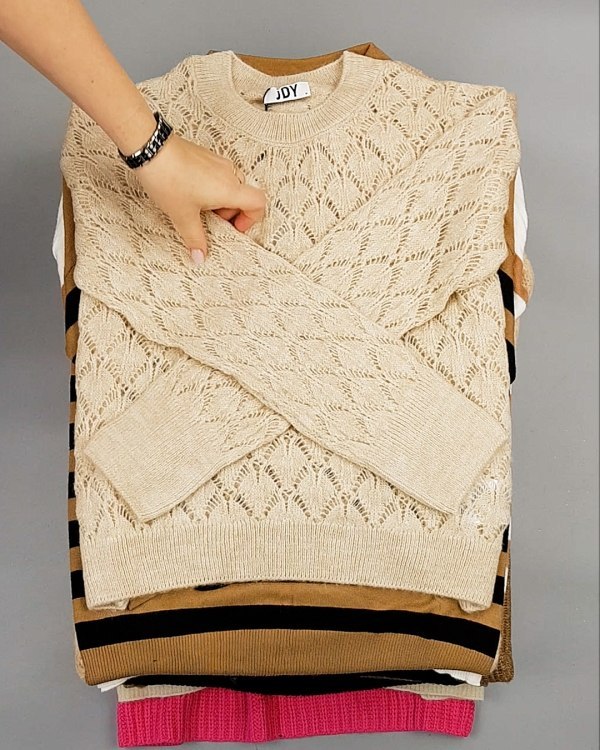 Фотография  103 - Джемпера Bestseller 104#7 кг, ЛОТ №7227 оптом в Петрозаводске и Карелии