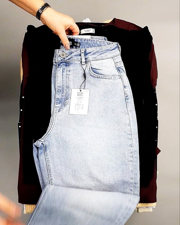 Фотография  644 - Bestseller Winter mix 104#15 кг, ЛОТ №7306 оптом в Петрозаводске и Карелии