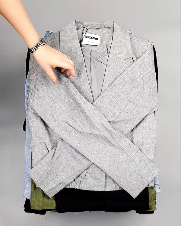 Фотография  217 - Bestseller Winter mix 104#15 кг, ЛОТ №7347 оптом в Петрозаводске и Карелии