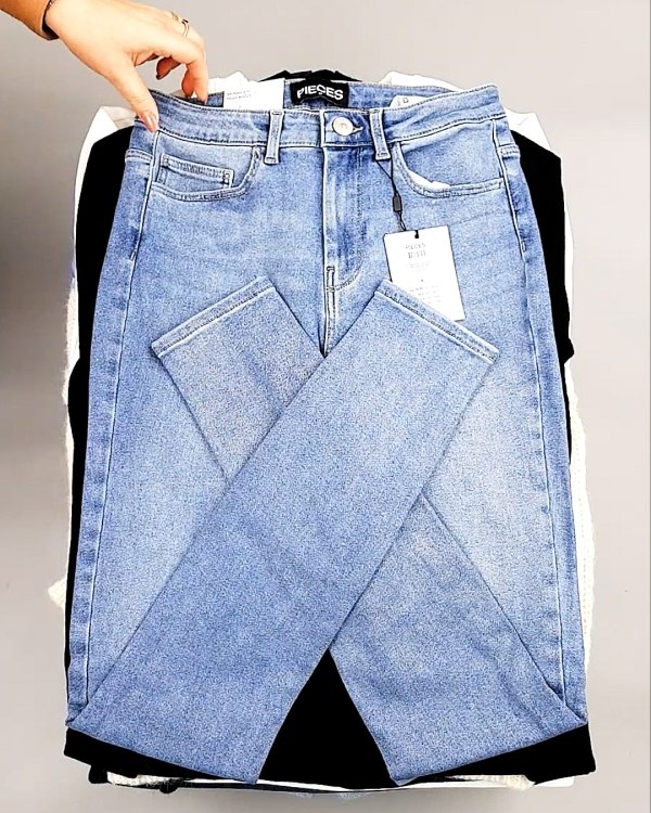 Фотография  803 - PIECES Winter mix 104#15 кг, ЛОТ №7378 оптом в Петрозаводске и Карелии