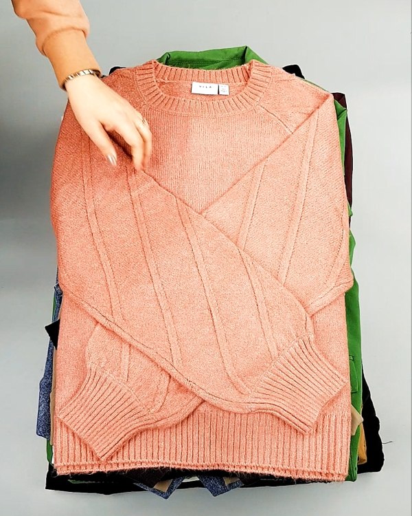 Фотография  376 - Bestseller Winter В mix 114#15 кг, ЛОТ №7374 оптом в Петрозаводске и Карелии