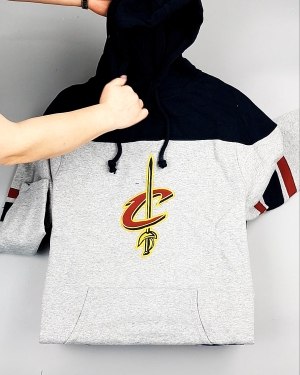 Фотография  667 - HOODIE CAN 084#10 кг, ЛОТ №7426 оптом в Петрозаводске и Карелии