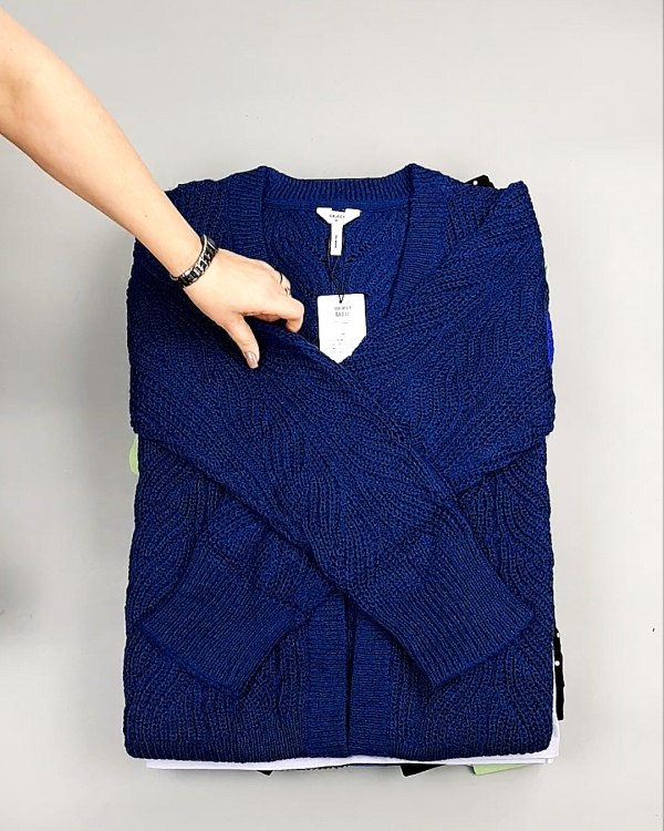 Фотография  825 - Bestseller Winter mix 104#15 кг, ЛОТ №7343 оптом в Петрозаводске и Карелии