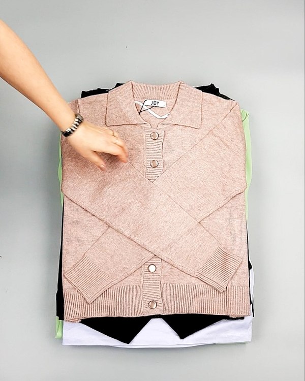 Фотография  729 - Bestseller Winter mix 104#15 кг, ЛОТ №7346 оптом в Петрозаводске и Карелии