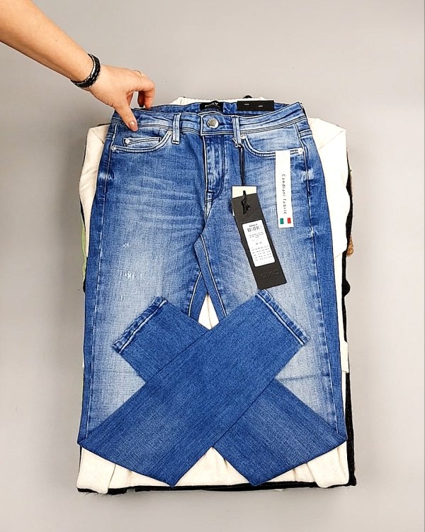 Фотография  570 - Bestseller Winter mix 104#15 кг, ЛОТ №7344 оптом в Петрозаводске и Карелии