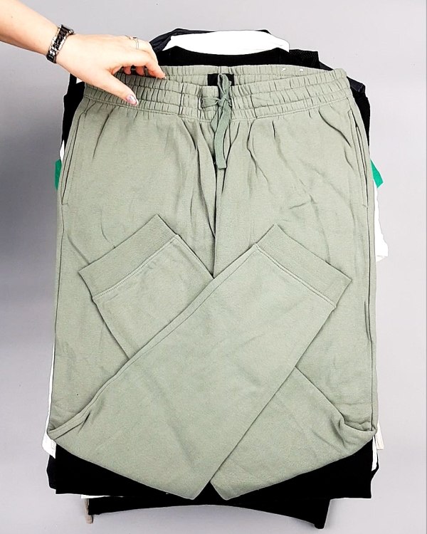 Фотография  470 - 12191 H&M mix textil 1224#25 кг, ЛОТ №7489 оптом в Петрозаводске и Карелии