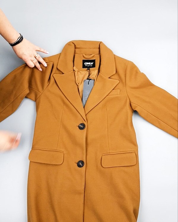 Фотография  959 - Пальто Bestseller 104#10,5 кг, ЛОТ №7559 оптом в Петрозаводске и Карелии