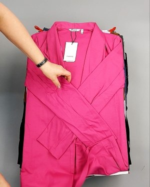 Фотография  184 - Bestseller Summer mix 104#15 кг, ЛОТ №7494 оптом в Петрозаводске и Карелии