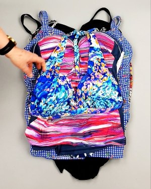 Фотография  563 - Купальники СТОК CAN 124#5 кг, ЛОТ №7688 оптом в Петрозаводске и Карелии