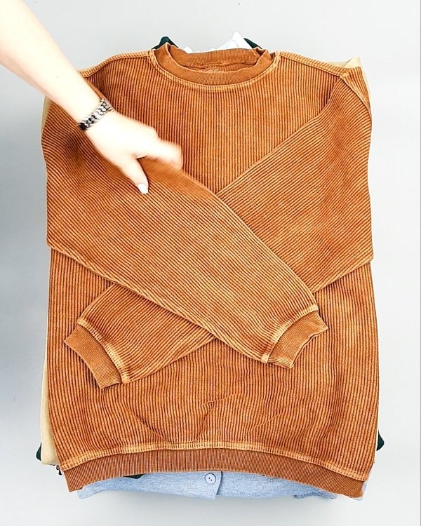 Фотография  156 - SWEATSHIRT CAN 084#10 кг, ЛОТ №7620 оптом в Петрозаводске и Карелии