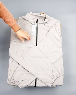 Фотография  349 - Верхняя одежда весна TOM TAILOR 124#7,1 кг, ЛОТ №7580 оптом в Петрозаводске и Карелии