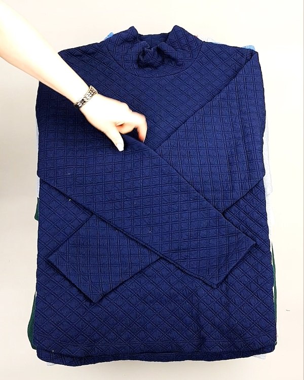 Фотография  474 - SWEATSHIRT CAN 084#10 кг, ЛОТ №7617 оптом в Петрозаводске и Карелии