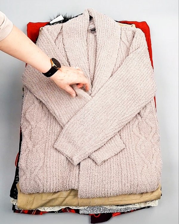 Фотография  842 - Кардиганы СТОК CAN 084#7 кг, ЛОТ №7672 оптом в Петрозаводске и Карелии